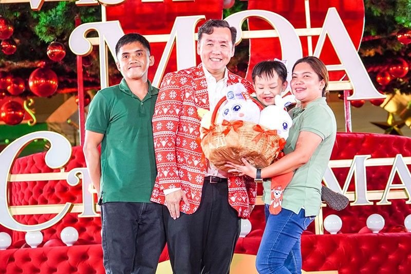 1besties-joy-2025sm-mall-asia-christmas-launchmoa-centerpiece-25_2025-10-30_14-32-54.jpg